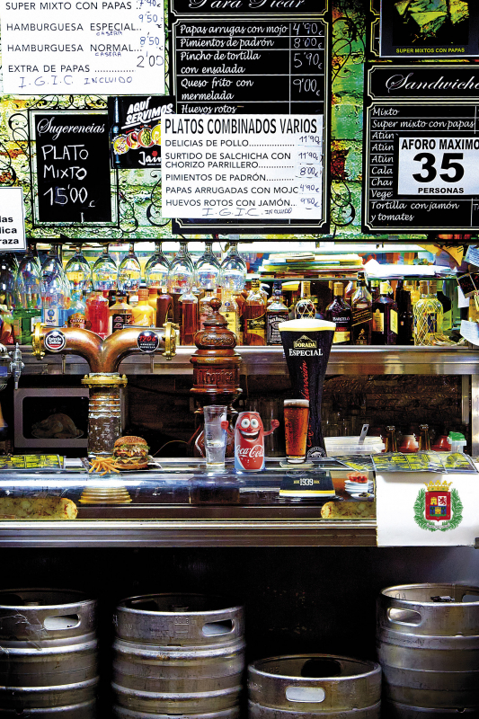 ONE DAY | LAS PALMAS No7 | Ralf Wehrle und Uwe Frank Fotografie - Fine - Art - Print  ca.40x60 cm | gerahmt 60x80 cm mit Passepartout und schwarzem Holzrahmen  Auflage 15 | signiert